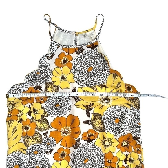 Entro Boutique Marigold Retro 60s Floral Inspired Sleeveless Scallop Shift Dress - Picture 12 of 14